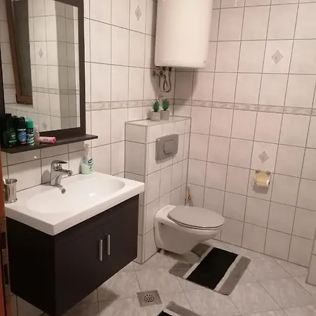Lägenhet Denylana Apartman Konjic